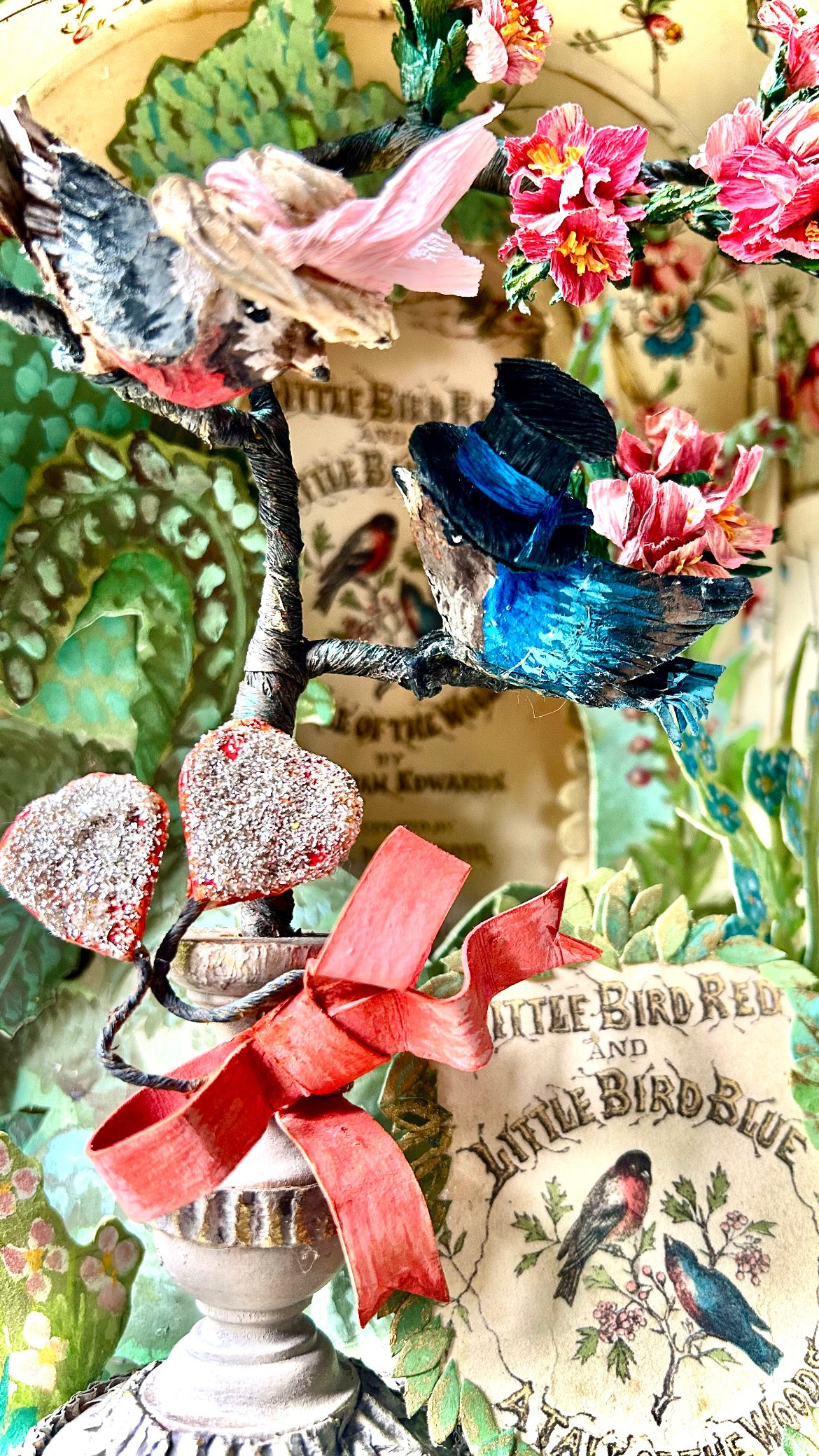 Little birds of the woods